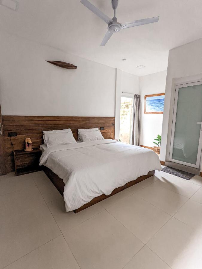 Dhoadhi Retreat Hotel Thulusdhoo Exterior photo