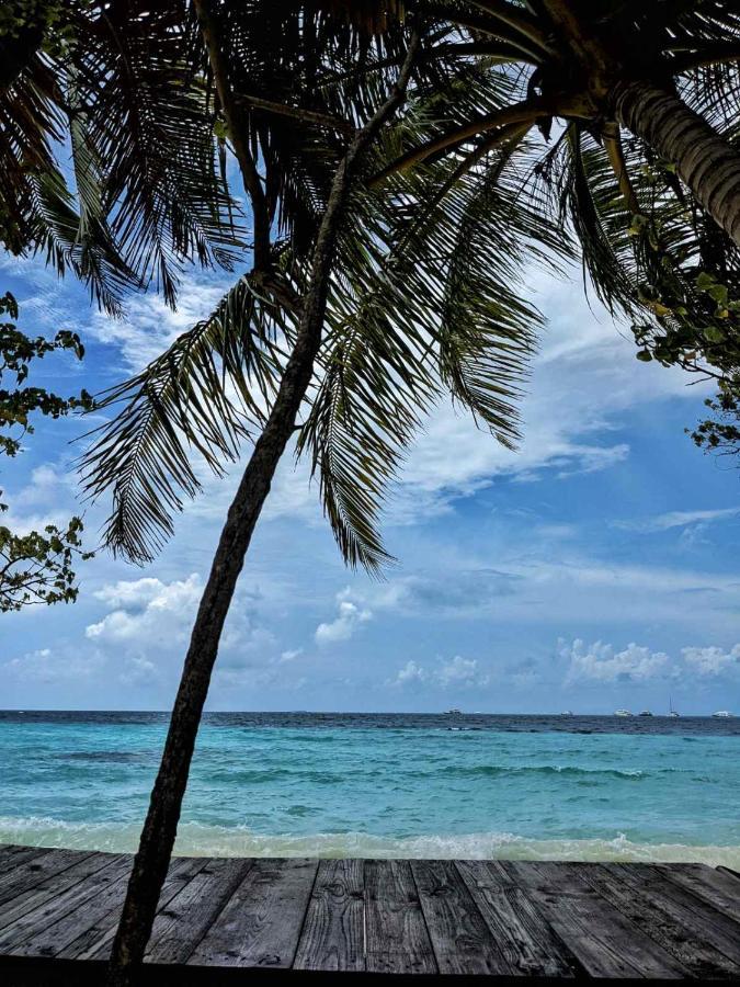 Dhoadhi Retreat Hotel Thulusdhoo Exterior photo
