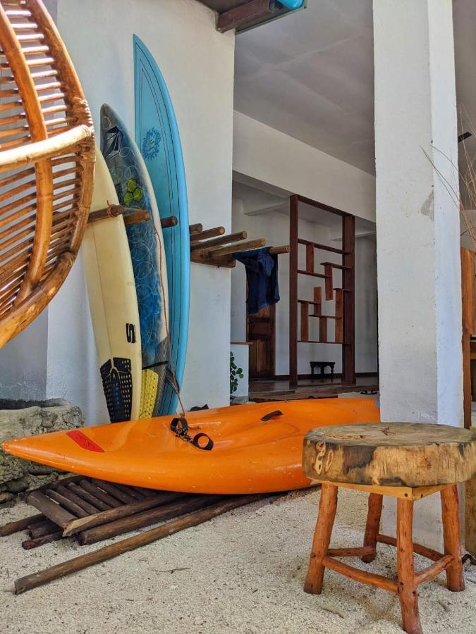 Dhoadhi Retreat Hotel Thulusdhoo Exterior photo